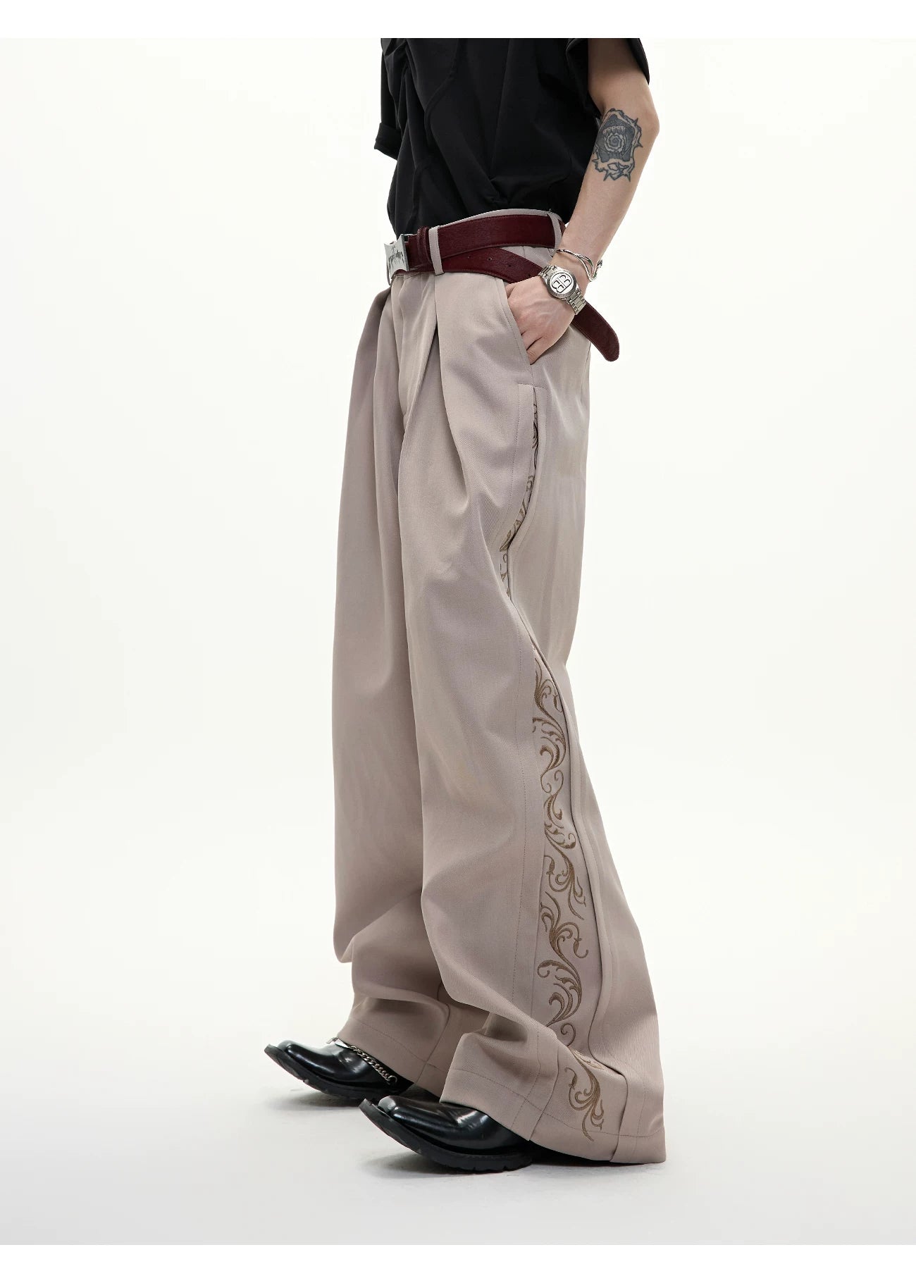 Vintage Cut Pattern Embroidered Trousers - RIYOOO