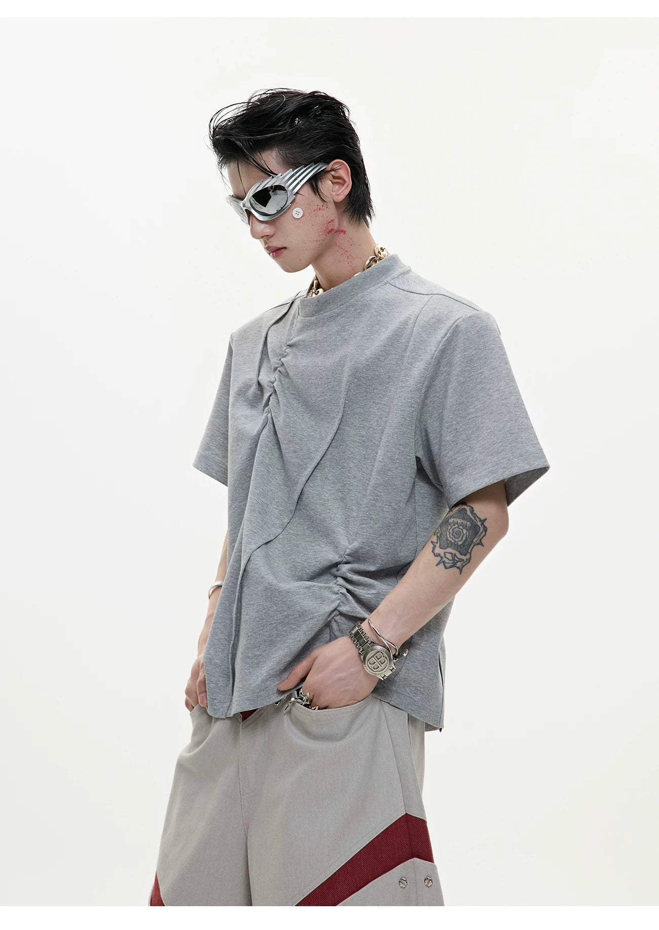 Textured Pleat Tee - RIYOOO