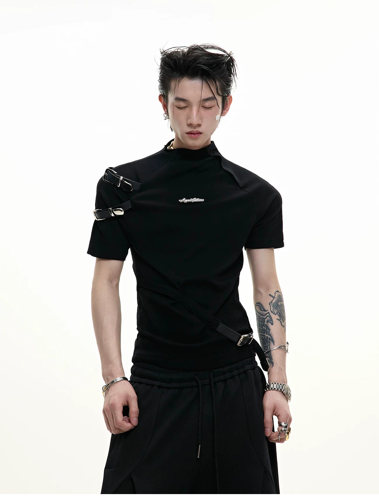 Metal Strap Design Slim T-Shirt - RIYOOO