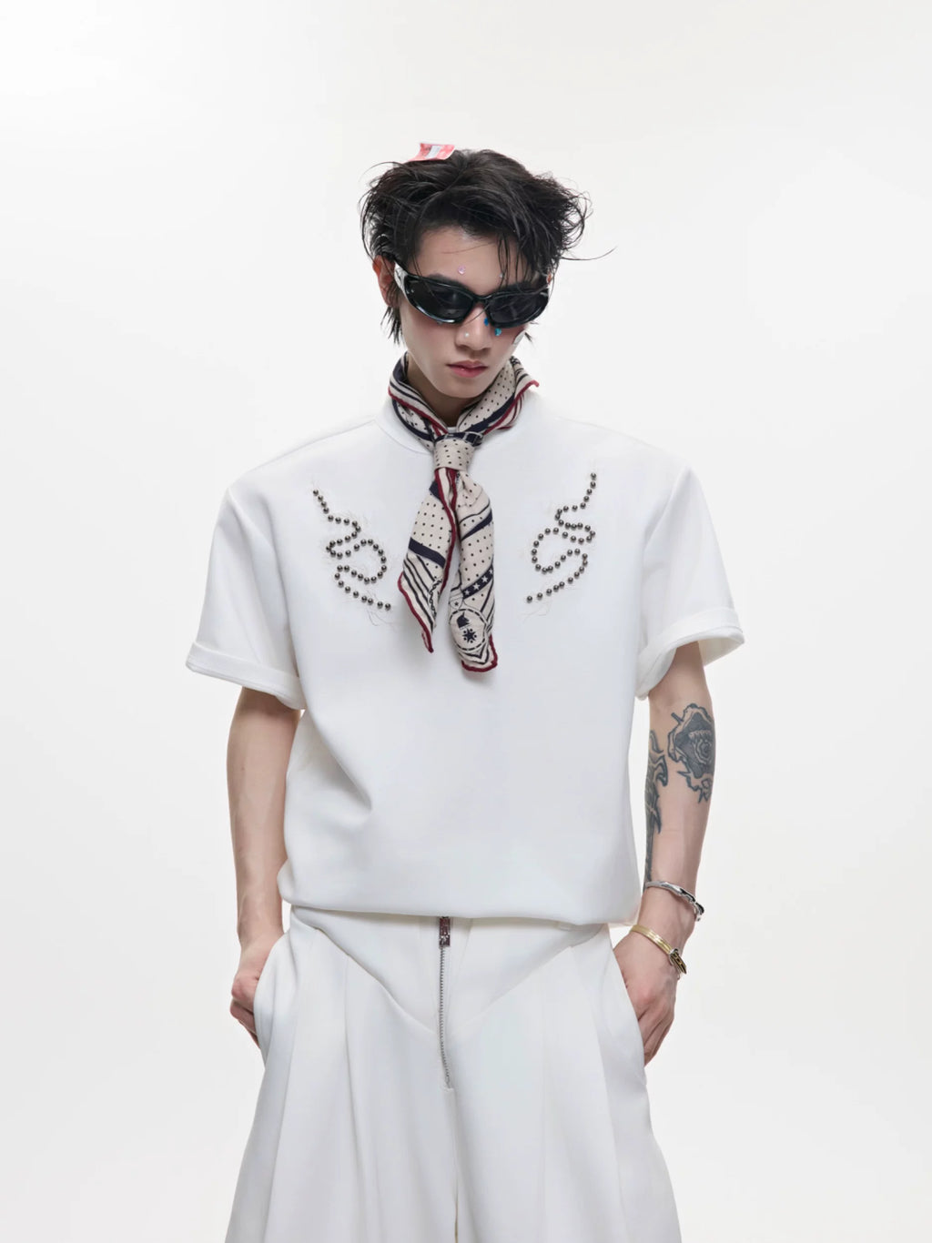 Metal Rivet Spine Slim T-Shirt - RIYOOO