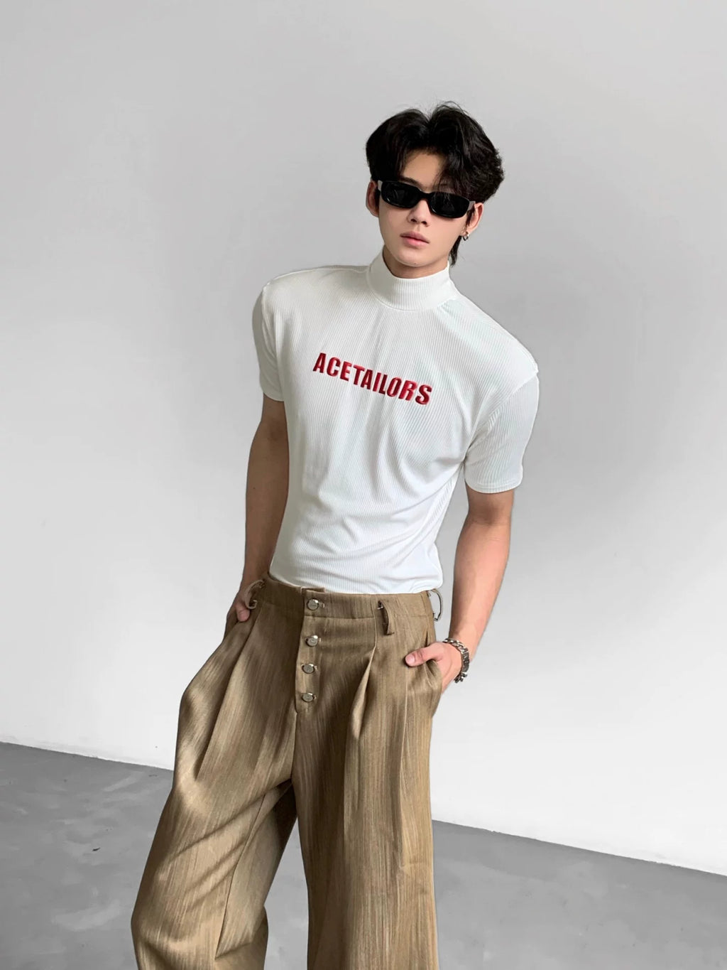 Embroidered High Neck T-Shirt - RIYOOO
